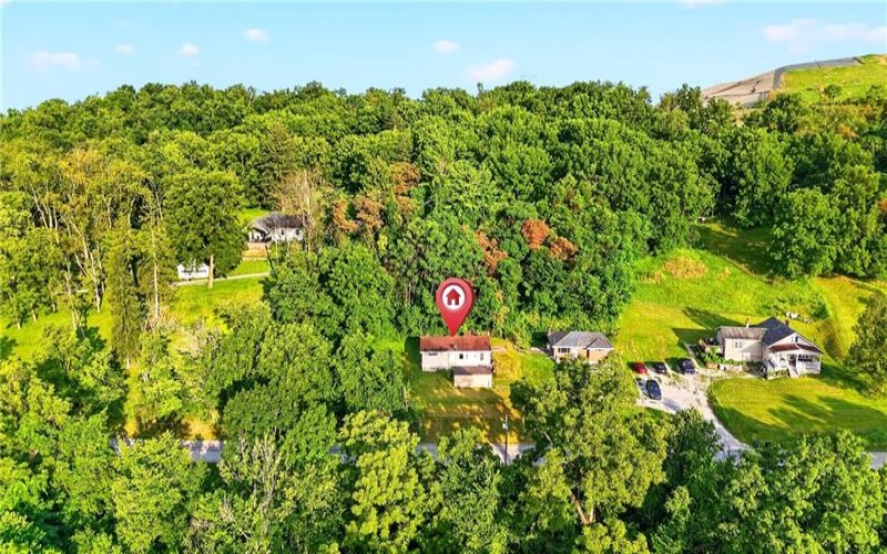203 History Lane, Rostraver Twp., 15012, 3 Bedroom Bedrooms, 7 Room Rooms,2 BathroomBathrooms,Residential,For Sale,History Lane,1767257