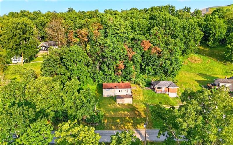 203 History Lane, Rostraver Twp., 15012, 3 Bedroom Bedrooms, 7 Room Rooms,2 BathroomBathrooms,Residential,For Sale,History Lane,1767257