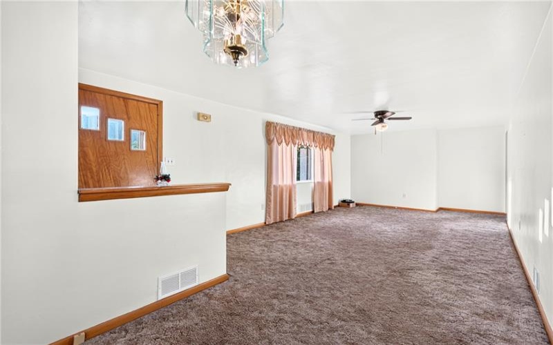 203 History Lane, Rostraver Twp., 15012, 3 Bedroom Bedrooms, 7 Room Rooms,2 BathroomBathrooms,Residential,For Sale,History Lane,1767257