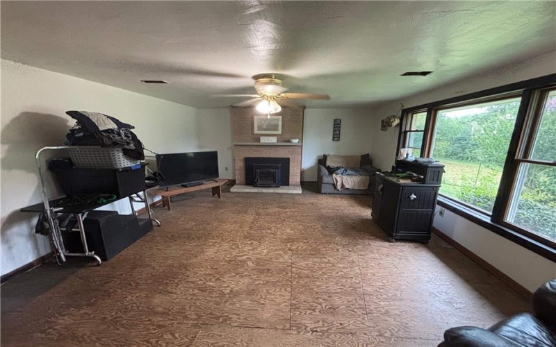 121 Cumer Rd, Mc Donald, 15057, 3 Bedrooms Bedrooms, ,1 BathroomBathrooms,Residential,For Sale,Cumer Rd,1767260
