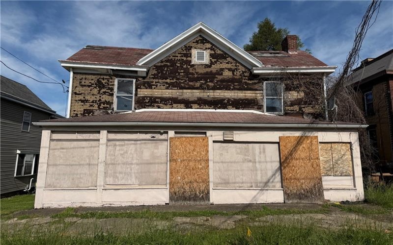 221 Gallatin Ave, Uniontown, 15401, 4 Bedrooms Bedrooms, ,1.1 BathroomsBathrooms,Residential,For Sale,Gallatin Ave,1765793