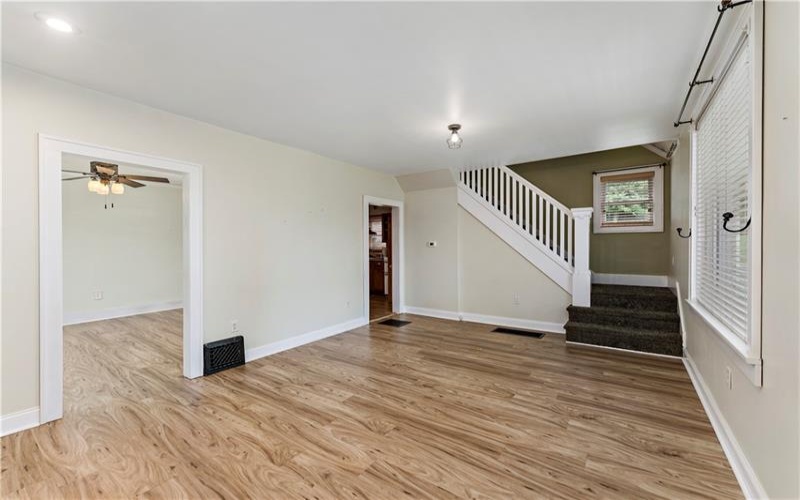 110 Barnes Rd, Hopwood, 15445, 2 Bedrooms Bedrooms, ,1.1 BathroomsBathrooms,Residential,For Sale,Barnes Rd,1767262