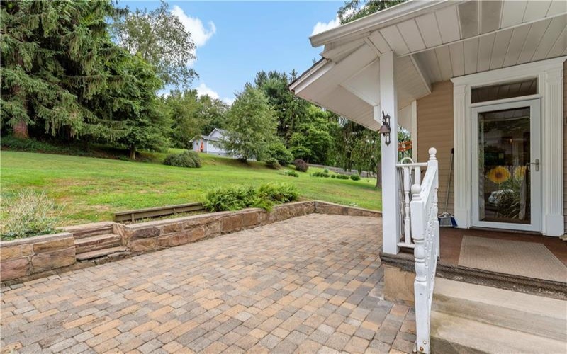 110 Barnes Rd, Hopwood, 15445, 2 Bedrooms Bedrooms, ,1.1 BathroomsBathrooms,Residential,For Sale,Barnes Rd,1767262