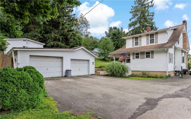 110 Barnes Rd, Hopwood, 15445, 2 Bedrooms Bedrooms, ,1.1 BathroomsBathrooms,Residential,For Sale,Barnes Rd,1767262