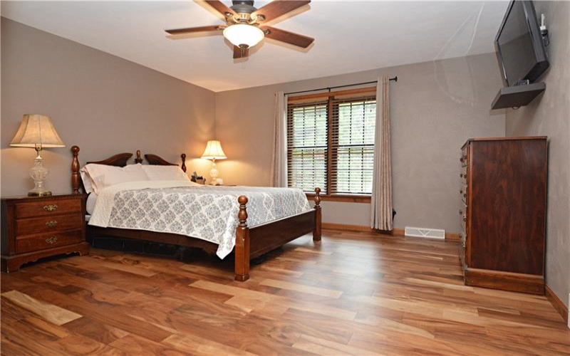 516 Donatello, Irwin, 15642, 4 Bedrooms Bedrooms, ,3.1 BathroomsBathrooms,Residential,For Sale,Donatello,1765839