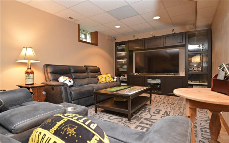 516 Donatello, Irwin, 15642, 4 Bedrooms Bedrooms, ,3.1 BathroomsBathrooms,Residential,For Sale,Donatello,1765839
