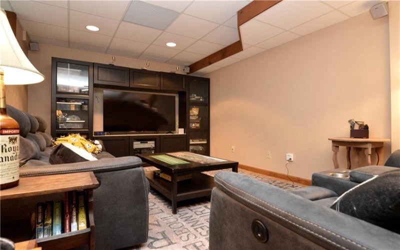 516 Donatello, Irwin, 15642, 4 Bedrooms Bedrooms, ,3.1 BathroomsBathrooms,Residential,For Sale,Donatello,1765839