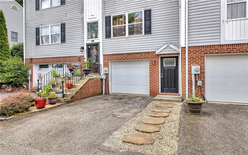 112 Winston Way, Greensburg, 15601, 2 Bedroom Bedrooms, 6 Room Rooms,1.1 BathroomBathrooms,Residential,For Sale,Winston Way,1767283