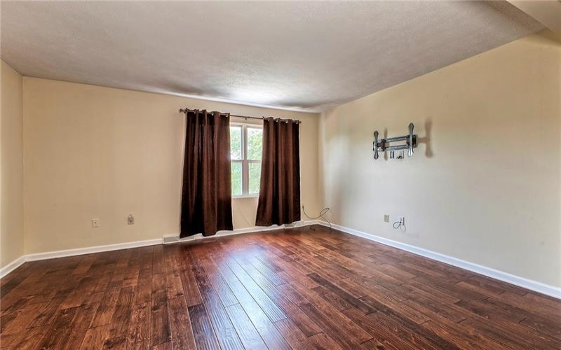112 Winston Way, Greensburg, 15601, 2 Bedroom Bedrooms, 6 Room Rooms,1.1 BathroomBathrooms,Residential,For Sale,Winston Way,1767283