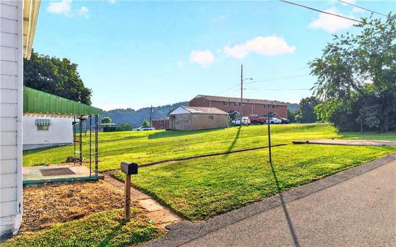 698 High Street, California, 15419, 2 Bedrooms Bedrooms, 5 Rooms Rooms,1 BathroomBathrooms,Residential,For Sale,High Street,1767288