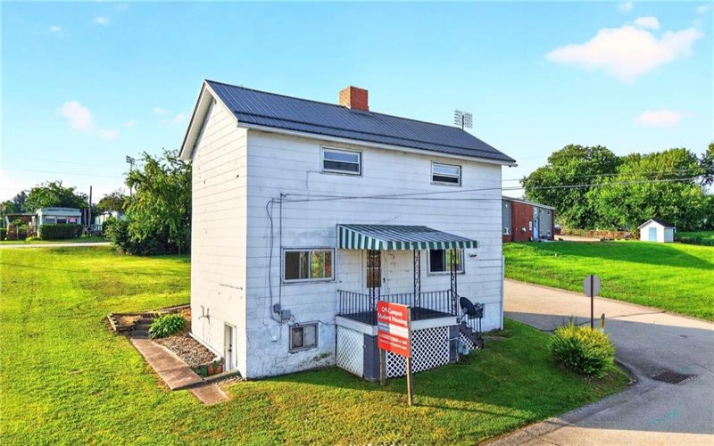 698 High Street, California, 15419, 2 Bedrooms Bedrooms, 5 Rooms Rooms,1 BathroomBathrooms,Residential,For Sale,High Street,1767288