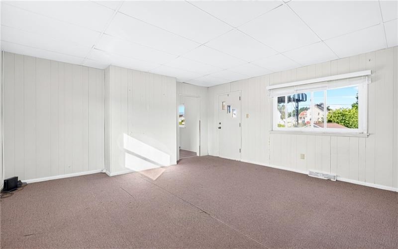 698 High Street, California, 15419, 2 Bedrooms Bedrooms, 5 Rooms Rooms,1 BathroomBathrooms,Residential,For Sale,High Street,1767288