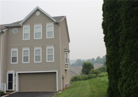 2011 Trail Side Ct, Jeannette, 15644, 3 Bedrooms Bedrooms, 8 Rooms Rooms,2.1 BathroomsBathrooms,Residential,For Sale,Trail Side Ct,1765862