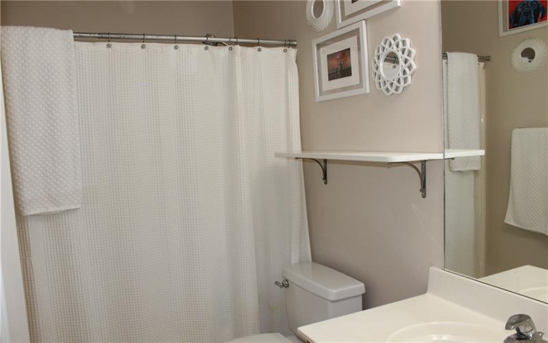 2011 Trail Side Ct, Jeannette, 15644, 3 Bedrooms Bedrooms, 8 Rooms Rooms,2.1 BathroomsBathrooms,Residential,For Sale,Trail Side Ct,1765862