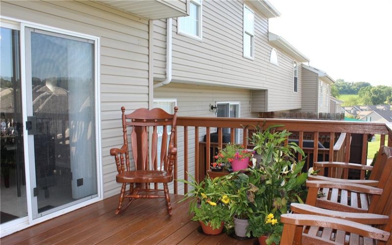2011 Trail Side Ct, Jeannette, 15644, 3 Bedrooms Bedrooms, 8 Rooms Rooms,2.1 BathroomsBathrooms,Residential,For Sale,Trail Side Ct,1765862