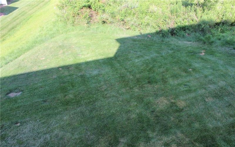 2011 Trail Side Ct, Jeannette, 15644, 3 Bedrooms Bedrooms, 8 Rooms Rooms,2.1 BathroomsBathrooms,Residential,For Sale,Trail Side Ct,1765862