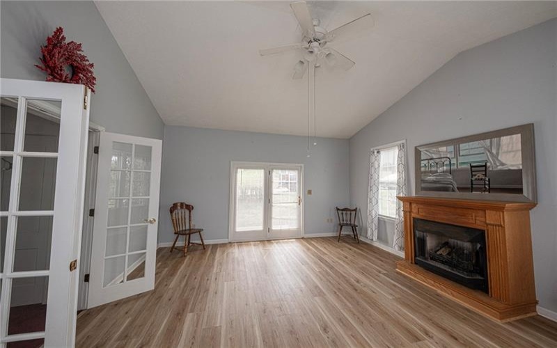 15 Florence Ave, Burgettstown, 15021, 3 Bedrooms Bedrooms, ,1 BathroomBathrooms,Residential,For Sale,Florence Ave,1767293