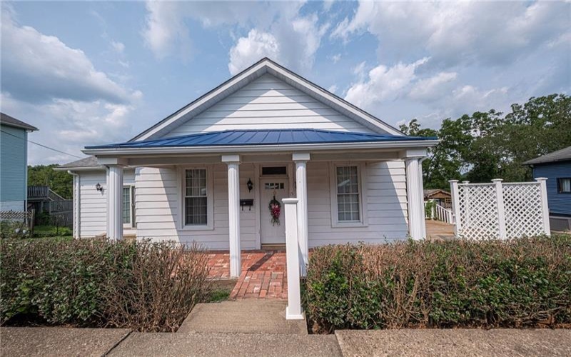 15 Florence Ave, Burgettstown, 15021, 3 Bedrooms Bedrooms, ,1 BathroomBathrooms,Residential,For Sale,Florence Ave,1767293