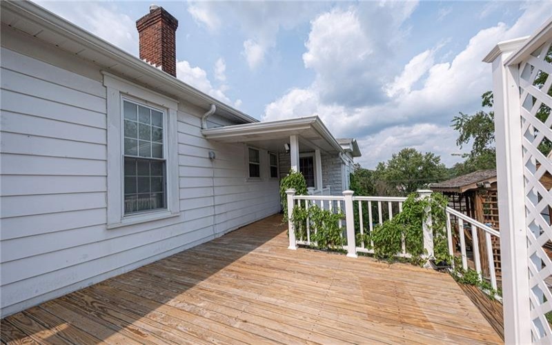 15 Florence Ave, Burgettstown, 15021, 3 Bedrooms Bedrooms, ,1 BathroomBathrooms,Residential,For Sale,Florence Ave,1767293