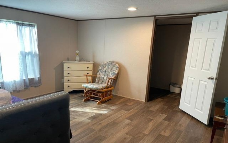 17 SHELLIE ST, Uniontown, 15401, 3 Bedrooms Bedrooms, 5 Rooms Rooms,2 BathroomsBathrooms,Residential,For Sale,SHELLIE ST,1767304