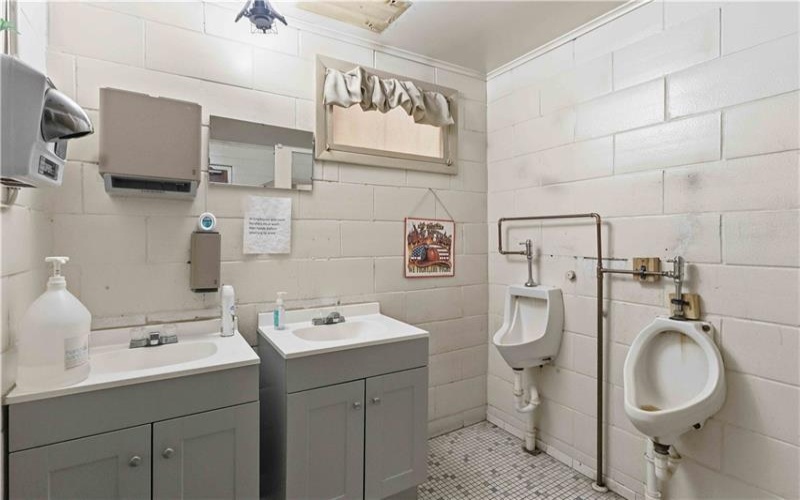 8370 Route 22, New Alexandria, 15670, ,Commercial-industrial-business,For Sale,Route 22,1765887