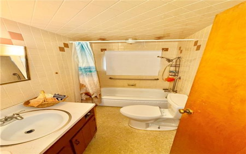 341 Gallatin Ave, Uniontown, 15401, 3 Bedrooms Bedrooms, 6 Rooms Rooms,1 BathroomBathrooms,Residential,For Sale,Gallatin Ave,1765889