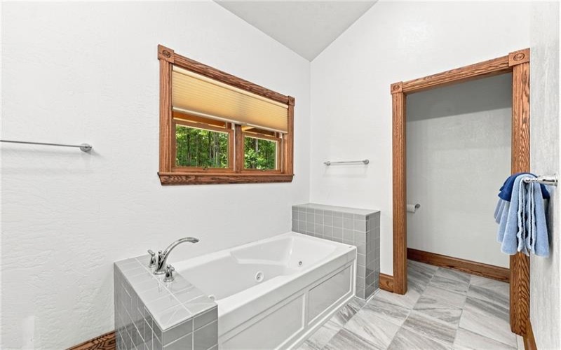 981 State Route 271, Ligonier, 15658, 2 Bedroom Bedrooms, 5 Room Rooms,3 BathroomBathrooms,Residential,For Sale,State Route 271,1767311