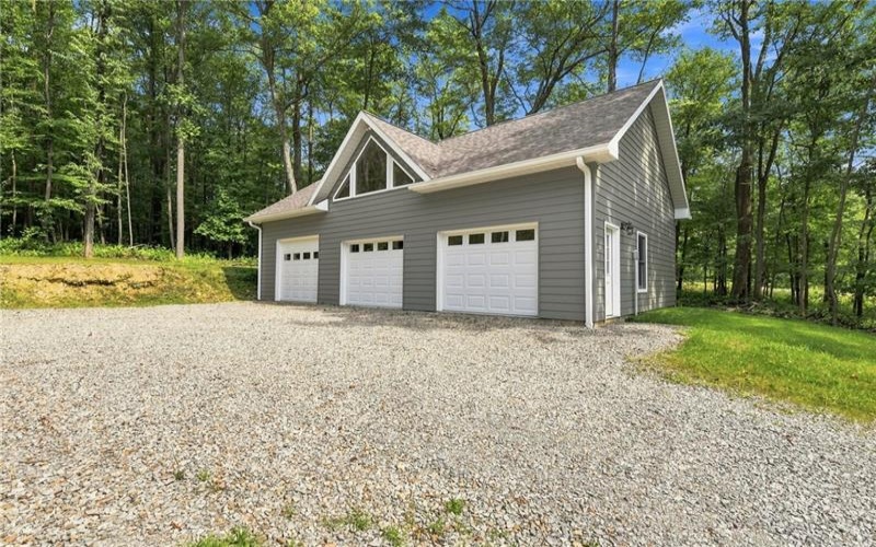 981 State Route 271, Ligonier, 15658, 2 Bedroom Bedrooms, 5 Room Rooms,3 BathroomBathrooms,Residential,For Sale,State Route 271,1767311