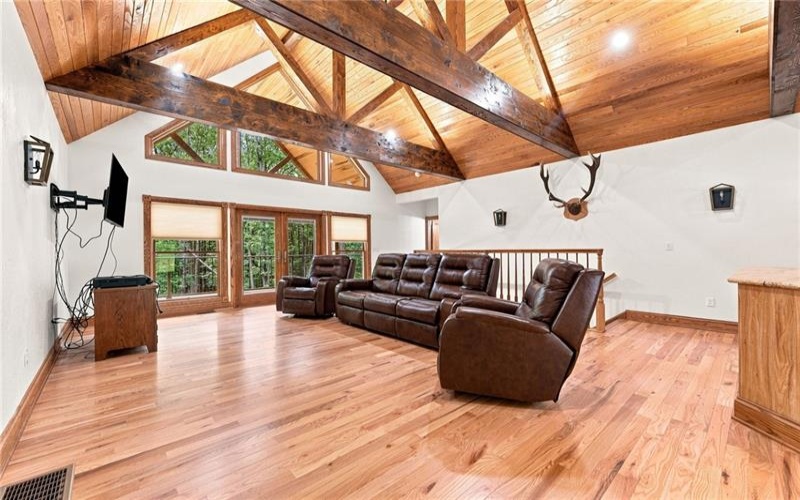 981 State Route 271, Ligonier, 15658, 2 Bedroom Bedrooms, 5 Room Rooms,3 BathroomBathrooms,Residential,For Sale,State Route 271,1767311