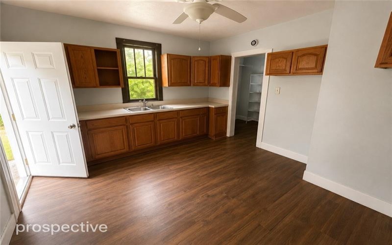 201 Elm Rd, Uniontown, 15401, 2 Bedrooms Bedrooms, ,1 BathroomBathrooms,Residential,For Sale,Elm Rd,1767313