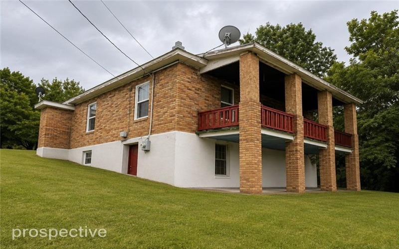 201 Elm Rd, Uniontown, 15401, 2 Bedrooms Bedrooms, ,1 BathroomBathrooms,Residential,For Sale,Elm Rd,1767313
