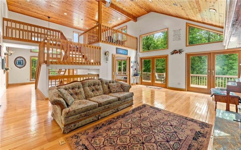 461 and 467 Fan Hollow Rd, Uniontown, 15401, 3 Bedrooms Bedrooms, 8 Rooms Rooms,3.1 BathroomsBathrooms,Residential,For Sale,Fan Hollow Rd,1765907