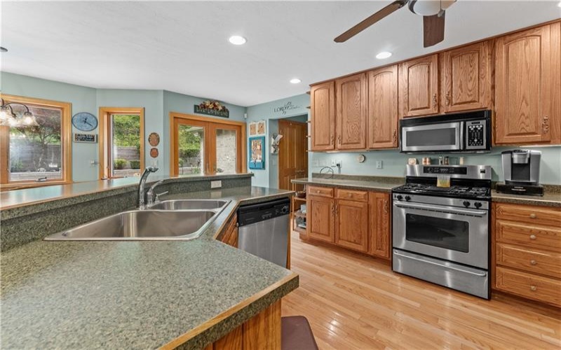 461 and 467 Fan Hollow Rd, Uniontown, 15401, 3 Bedrooms Bedrooms, 8 Rooms Rooms,3.1 BathroomsBathrooms,Residential,For Sale,Fan Hollow Rd,1765907