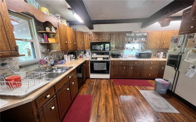461 and 467 Fan Hollow Rd, Uniontown, 15401, 3 Bedrooms Bedrooms, 8 Rooms Rooms,3.1 BathroomsBathrooms,Residential,For Sale,Fan Hollow Rd,1765907