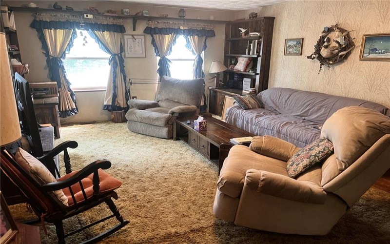 461 and 467 Fan Hollow Rd, Uniontown, 15401, 3 Bedrooms Bedrooms, 8 Rooms Rooms,3.1 BathroomsBathrooms,Residential,For Sale,Fan Hollow Rd,1765907