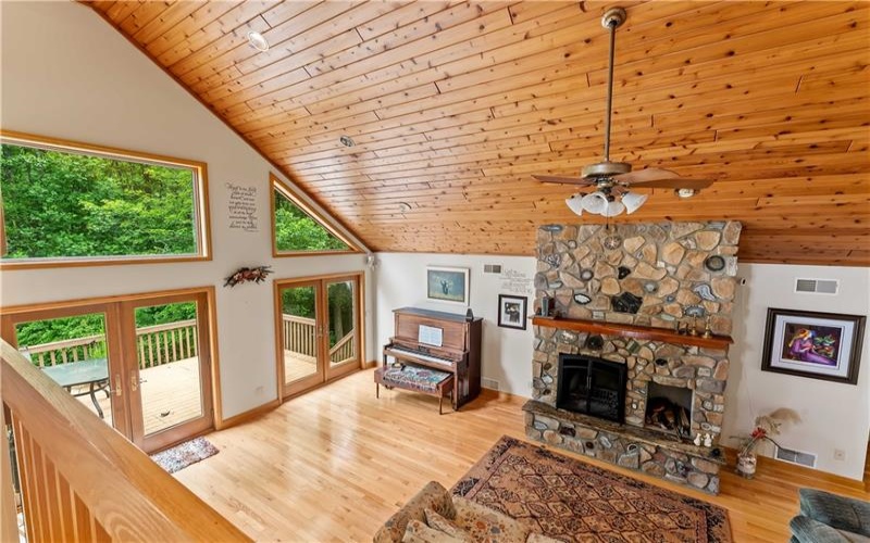 461 and 467 Fan Hollow Rd, Uniontown, 15401, 3 Bedrooms Bedrooms, 8 Rooms Rooms,3.1 BathroomsBathrooms,Residential,For Sale,Fan Hollow Rd,1765907