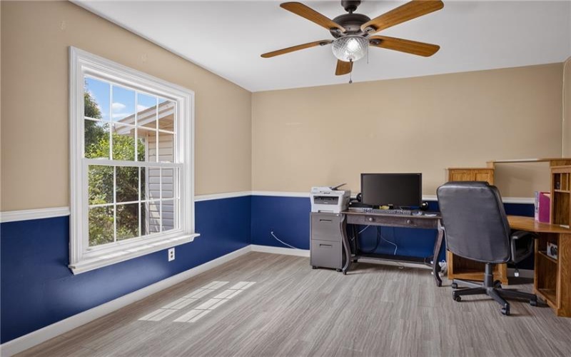 600 Lincoln Ave, Mc Donald, 15057, 5 Bedrooms Bedrooms, 11 Rooms Rooms,3.1 BathroomsBathrooms,Residential,For Sale,Lincoln Ave,1765928