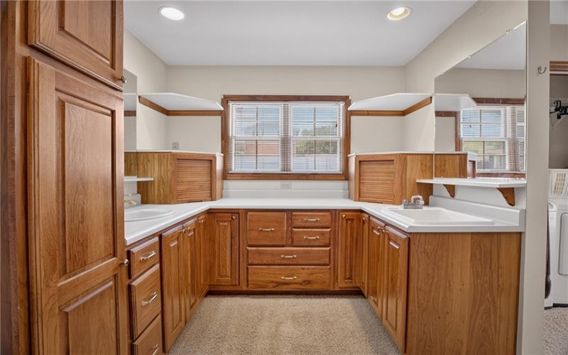 600 Lincoln Ave, Mc Donald, 15057, 5 Bedrooms Bedrooms, 11 Rooms Rooms,3.1 BathroomsBathrooms,Residential,For Sale,Lincoln Ave,1765928