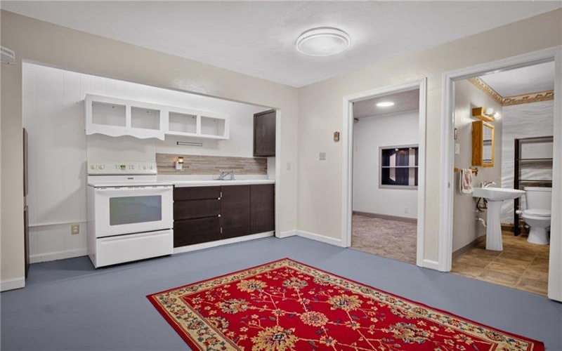 600 Lincoln Ave, Mc Donald, 15057, 5 Bedrooms Bedrooms, 11 Rooms Rooms,3.1 BathroomsBathrooms,Residential,For Sale,Lincoln Ave,1765928