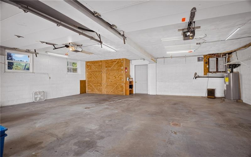 600 Lincoln Ave, Mc Donald, 15057, 5 Bedrooms Bedrooms, 11 Rooms Rooms,3.1 BathroomsBathrooms,Residential,For Sale,Lincoln Ave,1765928