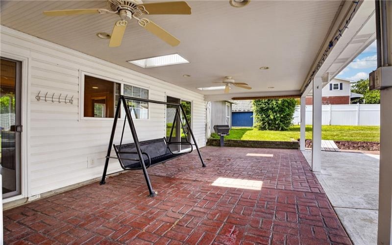 600 Lincoln Ave, Mc Donald, 15057, 5 Bedrooms Bedrooms, 11 Rooms Rooms,3.1 BathroomsBathrooms,Residential,For Sale,Lincoln Ave,1765928