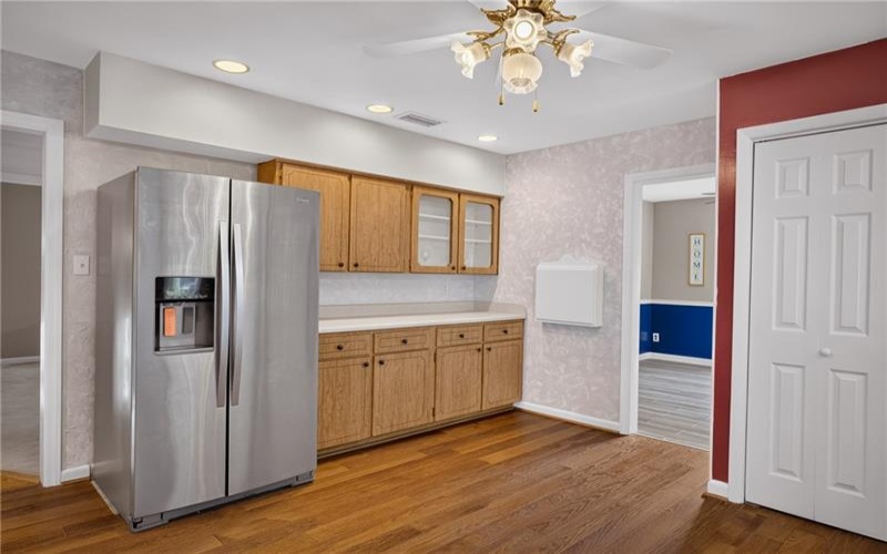 600 Lincoln Ave, Mc Donald, 15057, 5 Bedrooms Bedrooms, 11 Rooms Rooms,3.1 BathroomsBathrooms,Residential,For Sale,Lincoln Ave,1765928