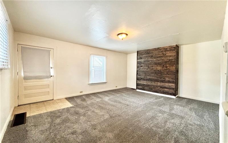 307 Mulberry Ln, Irwin, 15642, 2 Bedrooms Bedrooms, ,1 BathroomBathrooms,Lease,For Rent,Mulberry Ln,1765938