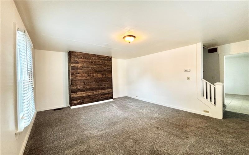 307 Mulberry Ln, Irwin, 15642, 2 Bedrooms Bedrooms, ,1 BathroomBathrooms,Lease,For Rent,Mulberry Ln,1765938