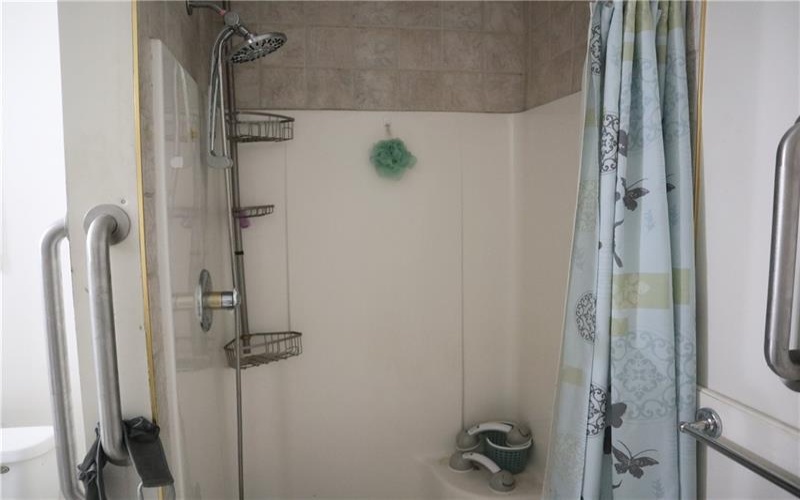521 Pike Run Dr, Daisytown, 15427, 4 Bedrooms Bedrooms, 10 Rooms Rooms,2 BathroomsBathrooms,Residential,For Sale,Pike Run Dr,1767352