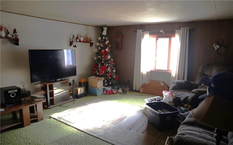 521 Pike Run Dr, Daisytown, 15427, 4 Bedrooms Bedrooms, 10 Rooms Rooms,2 BathroomsBathrooms,Residential,For Sale,Pike Run Dr,1767352