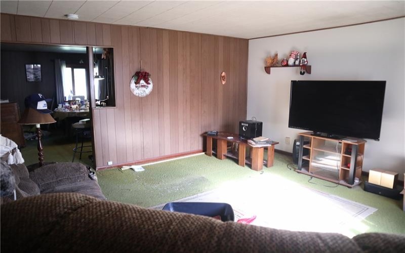 521 Pike Run Dr, Daisytown, 15427, 4 Bedrooms Bedrooms, 10 Rooms Rooms,2 BathroomsBathrooms,Residential,For Sale,Pike Run Dr,1767352