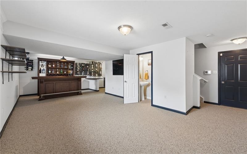302 Davinci Ct, Rostraver Twp., 15012, 4 Bedroom Bedrooms, 11 Room Rooms,2.2 BathroomBathrooms,Residential,For Sale,Davinci Ct,1765952