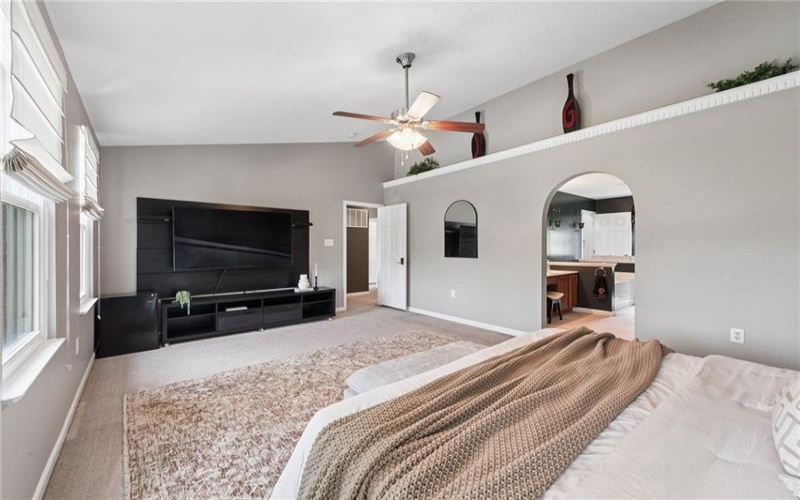 302 Davinci Ct, Rostraver Twp., 15012, 4 Bedroom Bedrooms, 11 Room Rooms,2.2 BathroomBathrooms,Residential,For Sale,Davinci Ct,1765952
