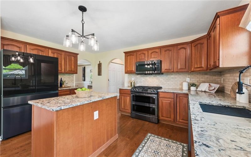 302 Davinci Ct, Rostraver Twp., 15012, 4 Bedroom Bedrooms, 11 Room Rooms,2.2 BathroomBathrooms,Residential,For Sale,Davinci Ct,1765952